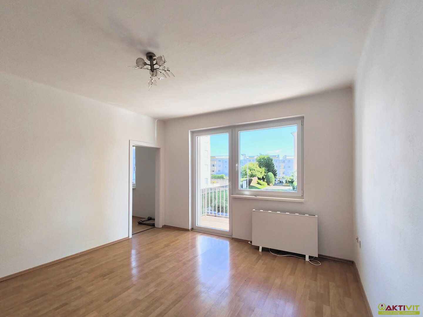Vollständig sanierte 2-Zimmer-Wohnung mit Balkon und Keller in Zeltweg.