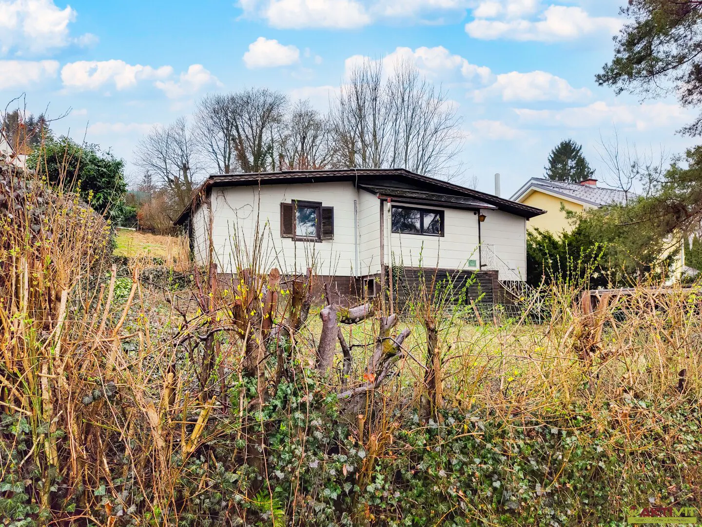 Bauland mit Blick ins Grüne in Mariatrost. - Gefragte Wohnlage mit Potenzial (As-Sanierung).